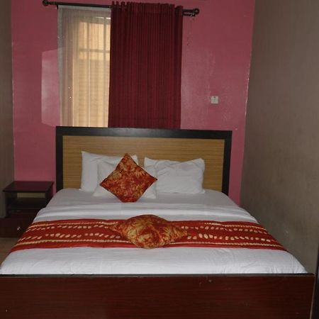 Esporta Suites Yaba Lagos Ngoại thất bức ảnh