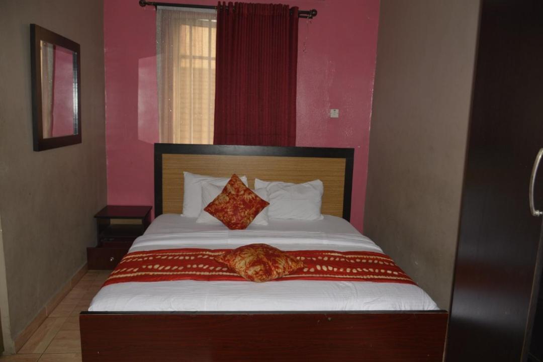 Esporta Suites Yaba Lagos Ngoại thất bức ảnh